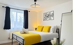 2Br 2Ba Flat - King Beds - Free Parking - Near Lgw Airport